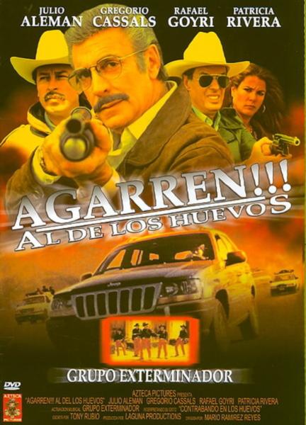 Agarren al de los huevos